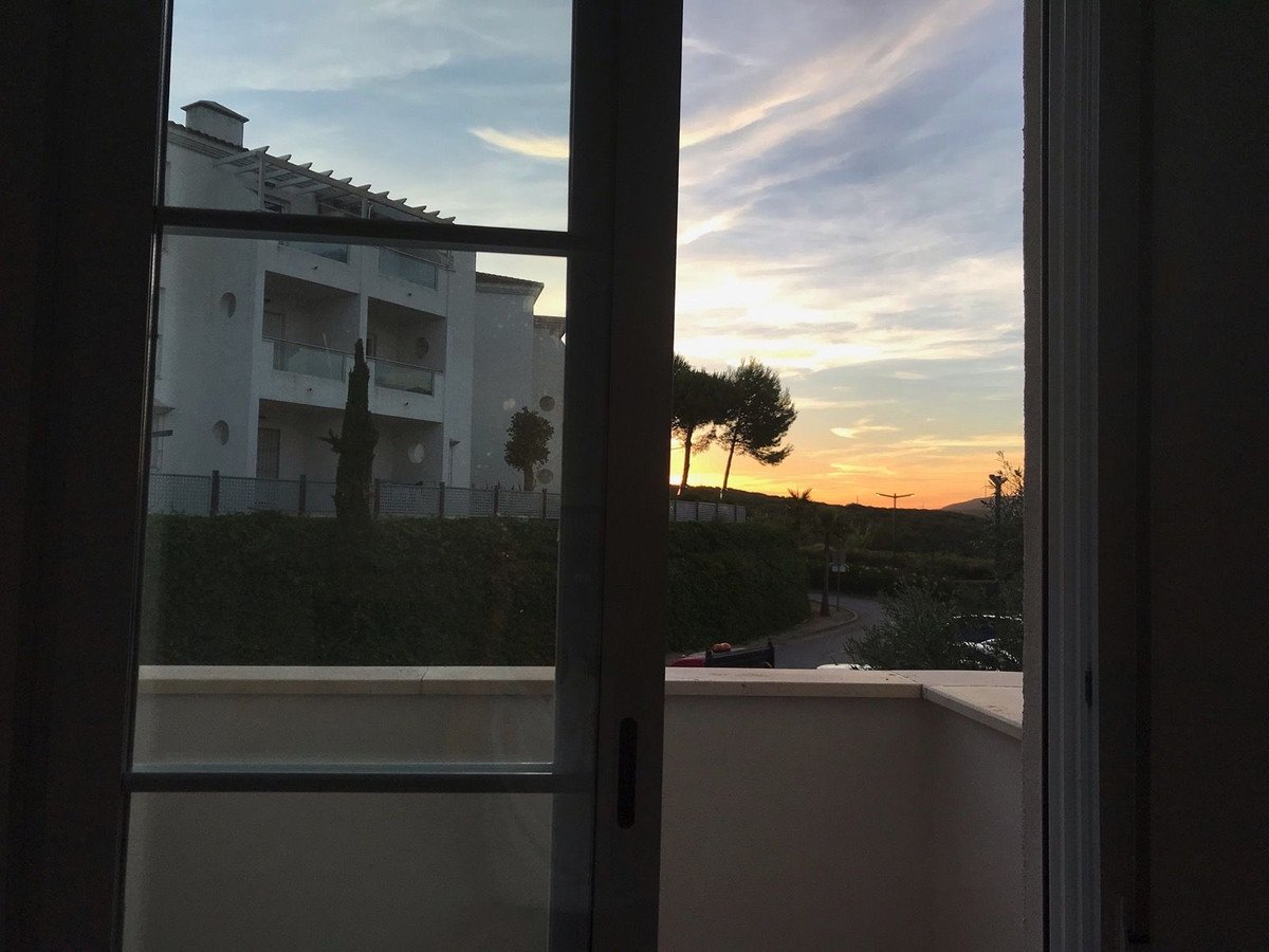 3 Bed شقة في الطابق الأوسط in Punta Chullera في Punta Chullera, شقة