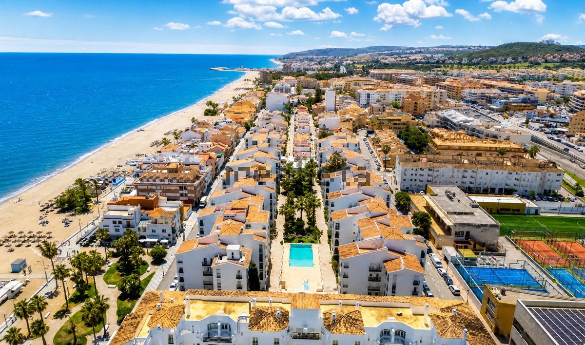 1 Bed Middle Floor Apartment in San Luis de Sabinillas in San Luis de Sabinillas, Apartment