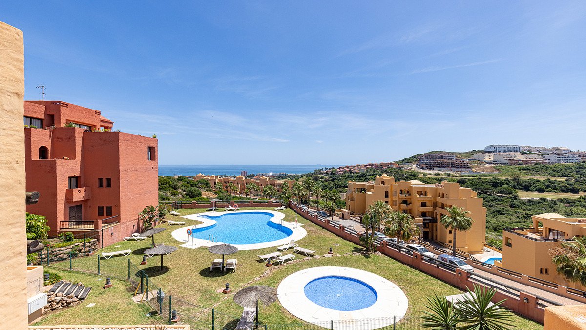 2 Bed Tussenverdieping Appartement in San Luis de Sabinillas in San Luis de Sabinillas, Appartement