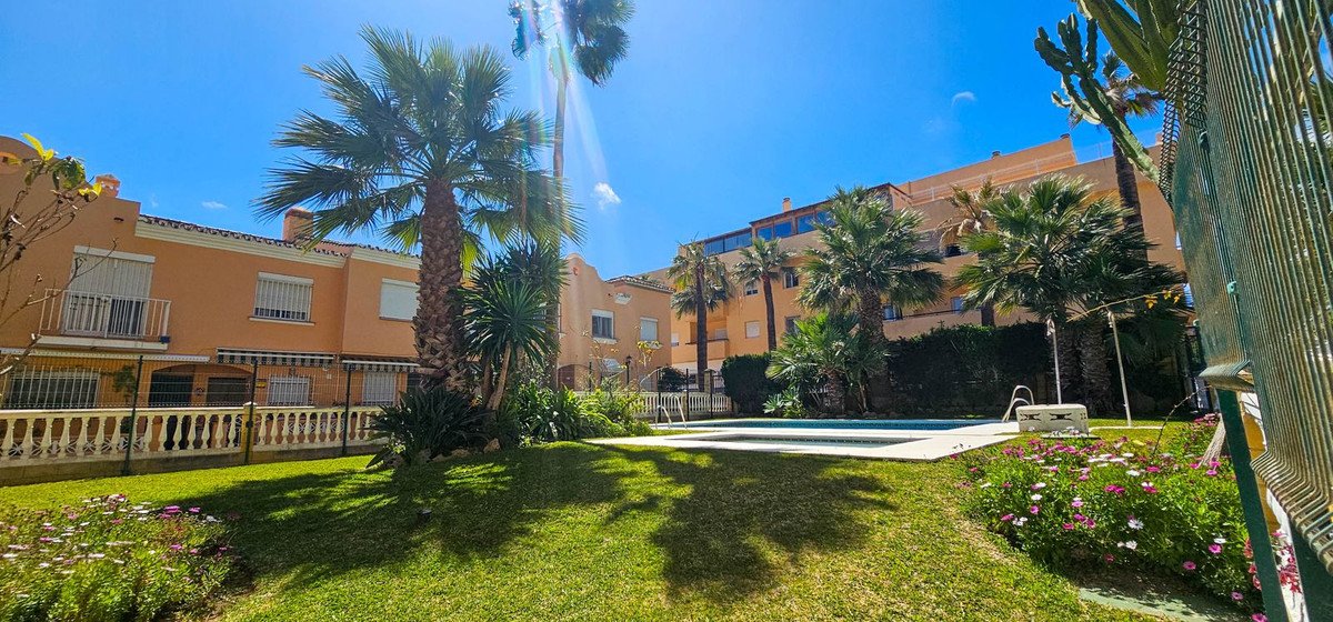 3 Bed Semi-Detached House in San Luis de Sabinillas in San Luis de Sabinillas, Semi-Detached House