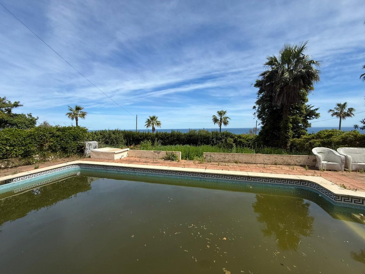 4 Bed Detached Villa in Manilva in Manilva, Detached Villa