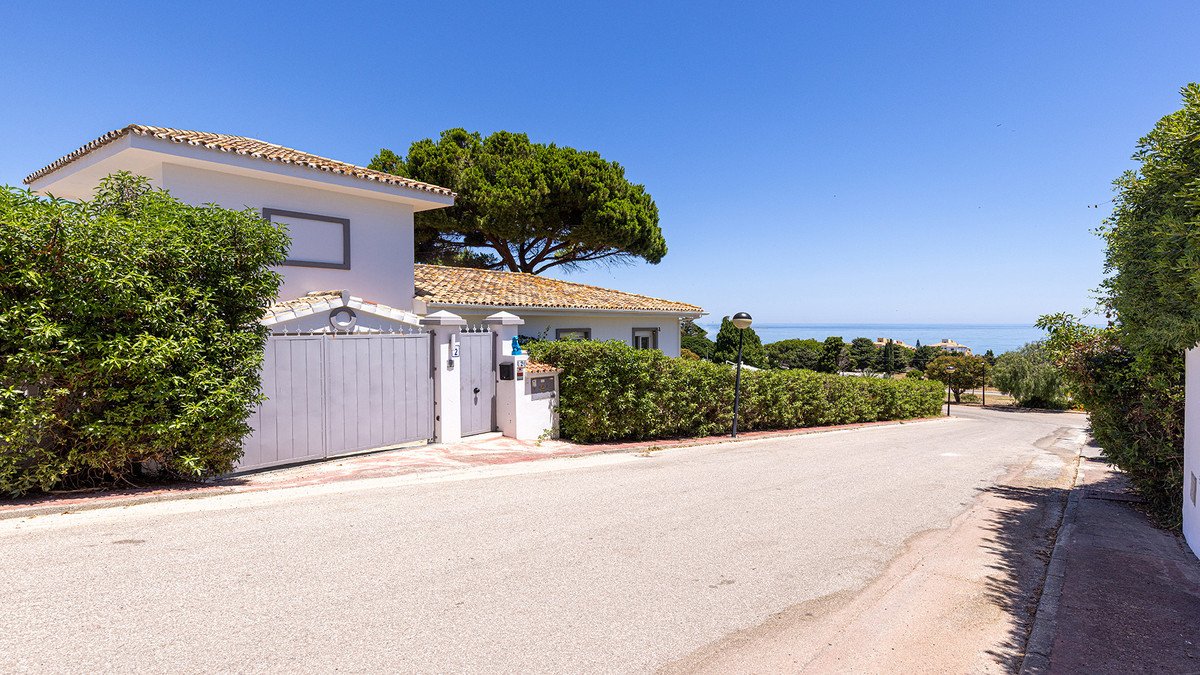 4 Bed Detached Villa in Manilva in Manilva, Detached Villa