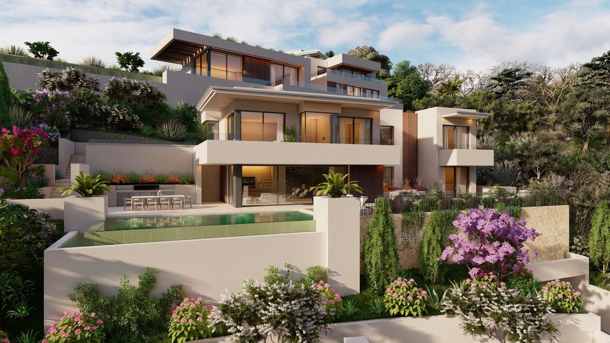 5 Bed New Development in Altos de los Monteros