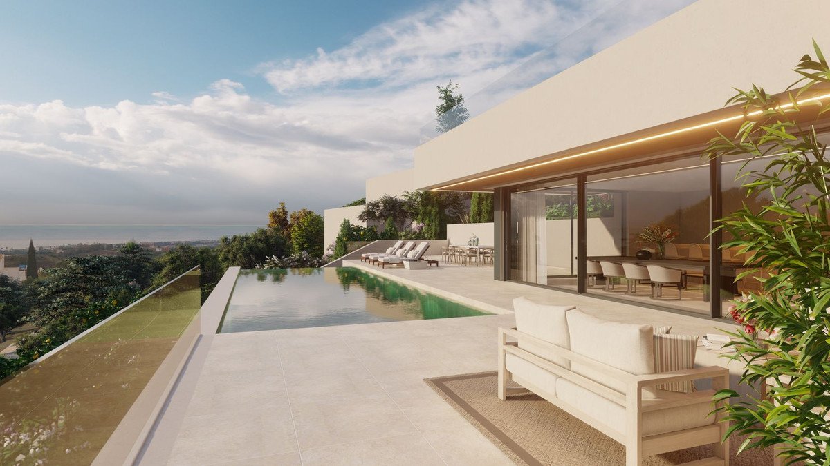 6 Bed New Development in Altos de los Monteros