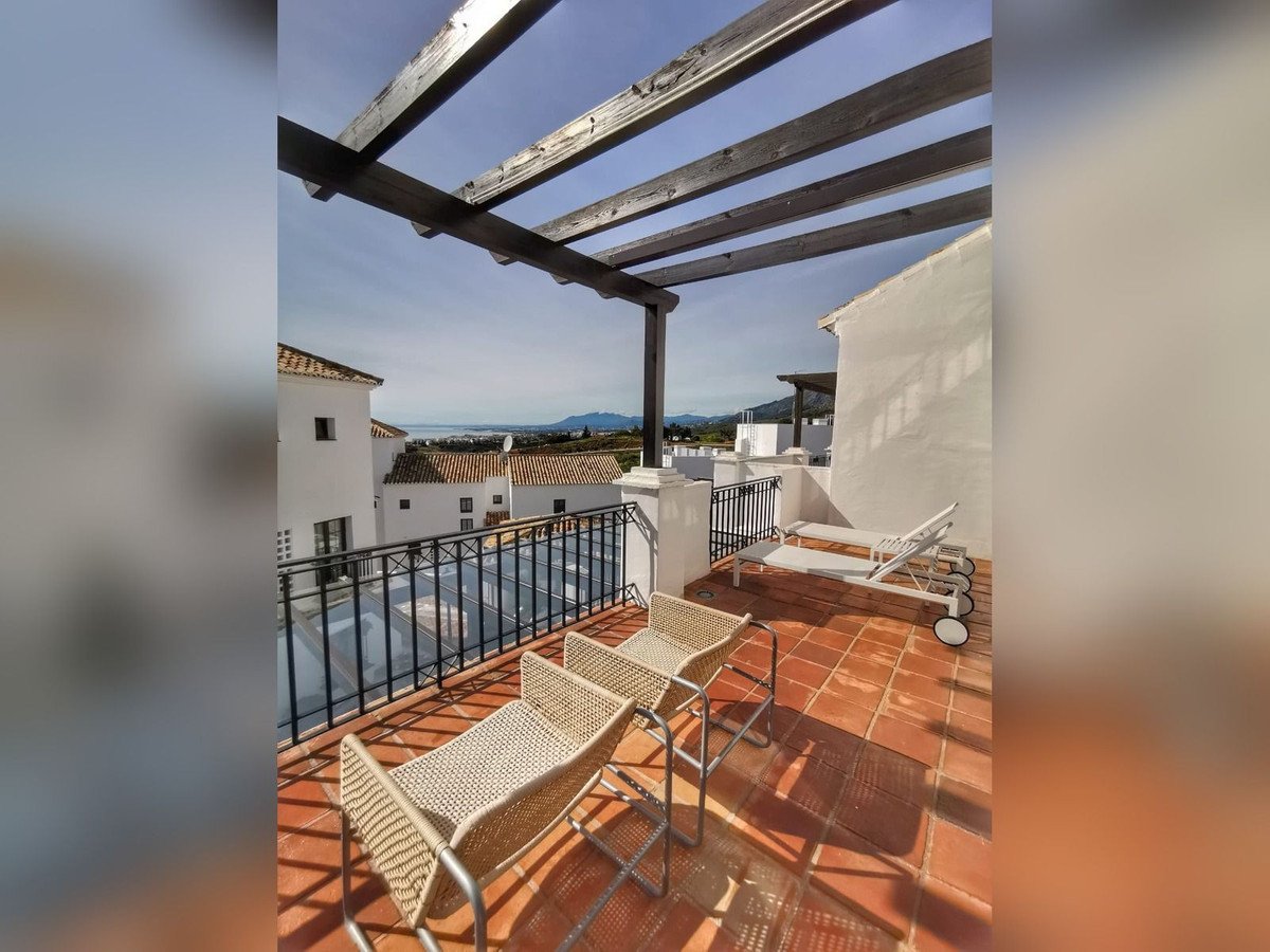 4 Bed Penthouse Duplex in Altos de los Monteros