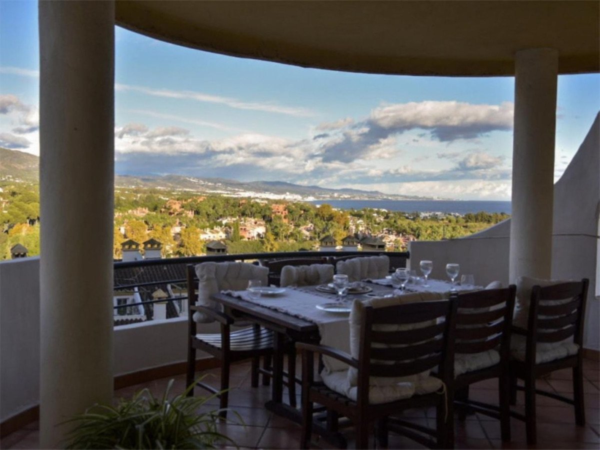 2 Bed Middle Floor Apartment in Marbella in Marbella, Apartment