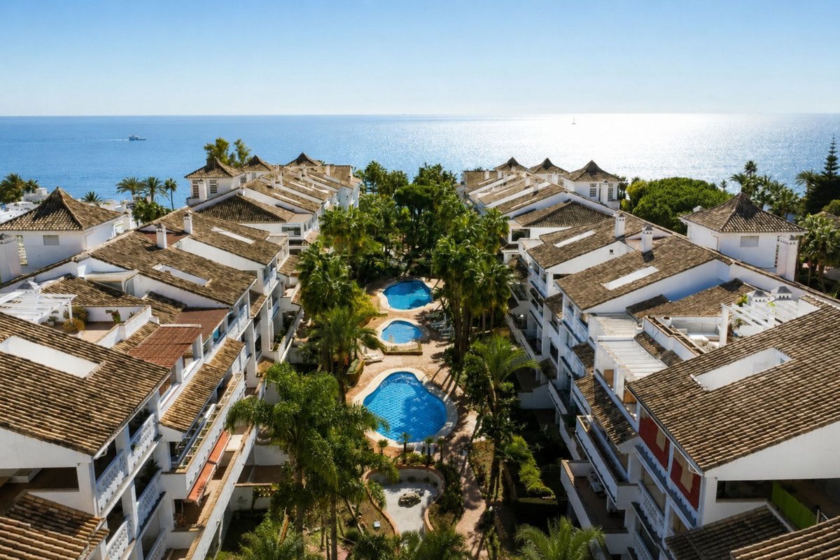 2 Bed Middle Floor Apartment in Marbella in Marbella, Apartment