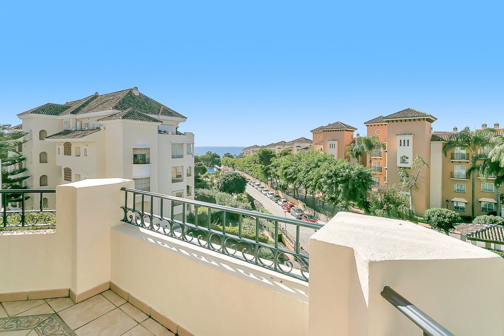 3 Bed Middle Floor Apartment in Marbella in Marbella — Apartment