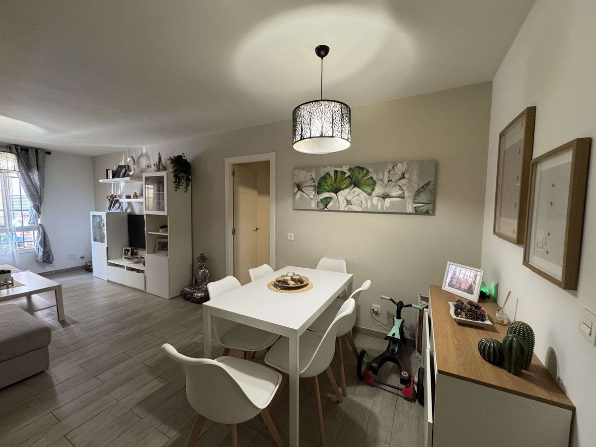 3 Bed Διαμέρισμα ισογείου in Marbella σε Marbella, Διαμέρισμα
