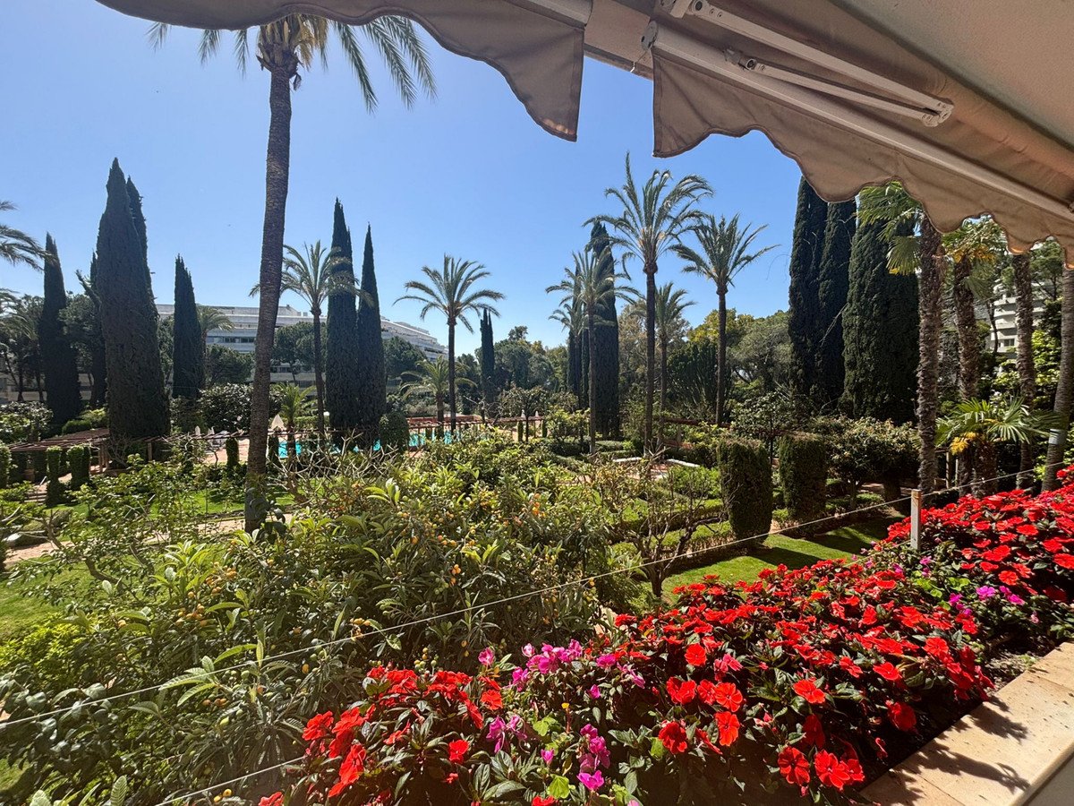 3 Bed Middle Floor Apartment in Marbella in Marbella, Apartment