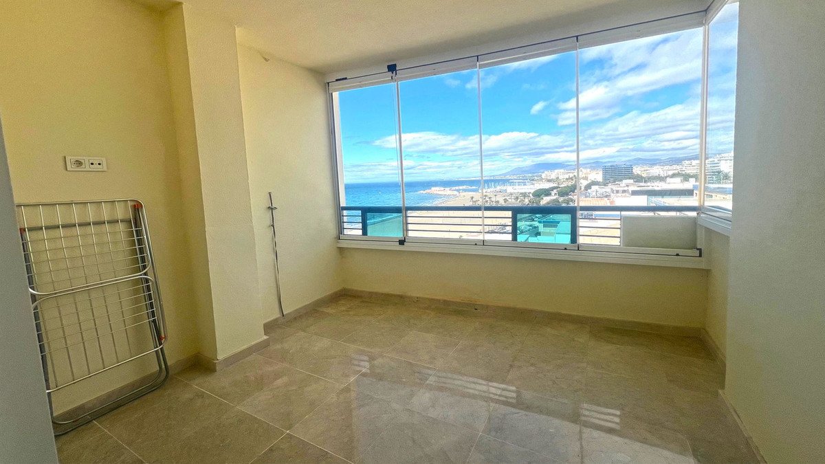 3 Bed Middle Floor Apartment in Marbella in Marbella, Apartment