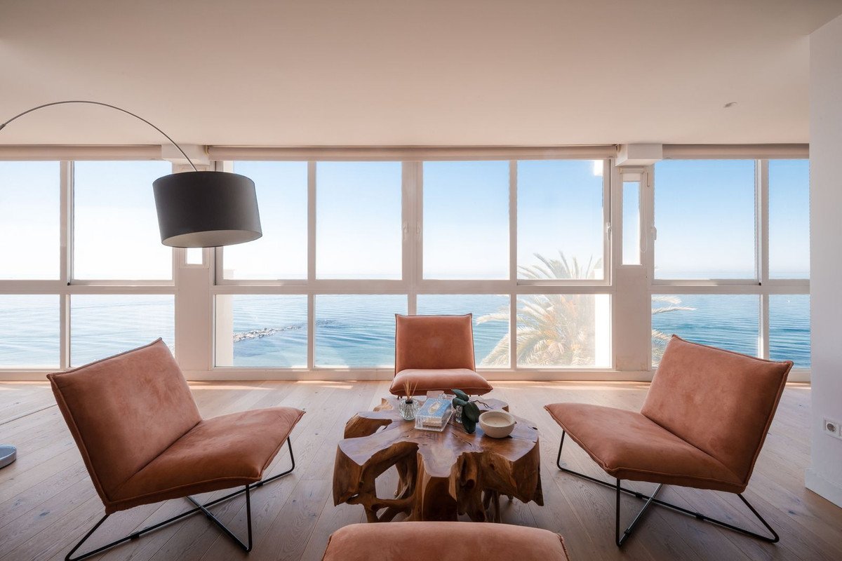 4 Bed Middle Floor Apartment in Marbella in Marbella, Apartment