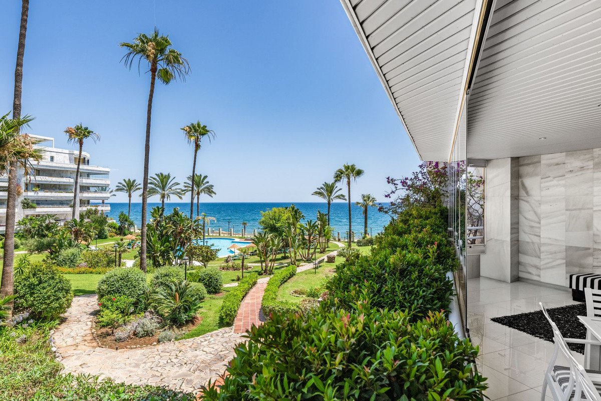 4 Bed Ground Floor Apartment in Marbella in Marbella, Apartment