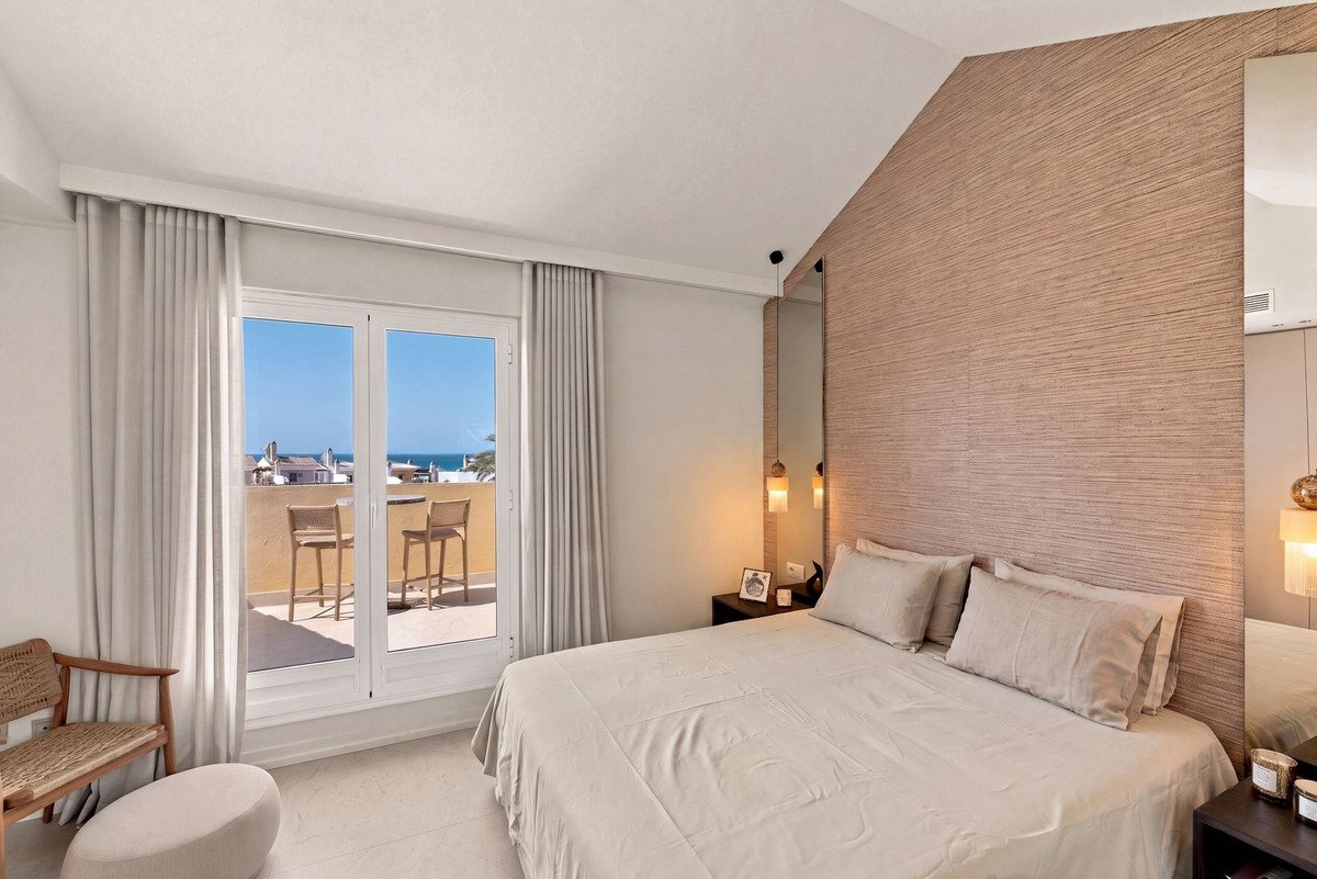 3 Bed Townhouse in Bahía de Marbella in Bahía de Marbella, Townhouse