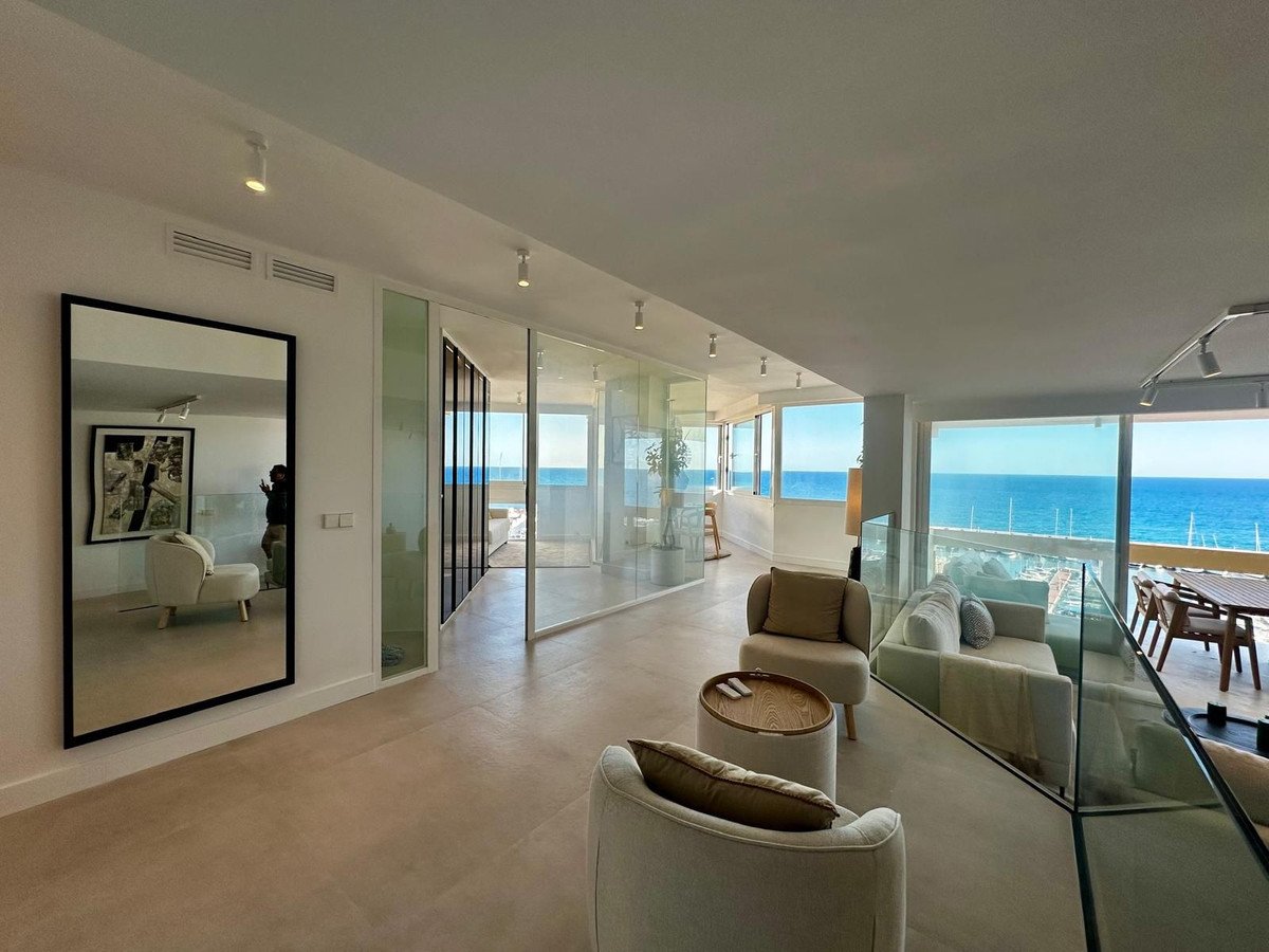 3 Bed En Üst Kat Dairesi in Marbella -de Marbella, 