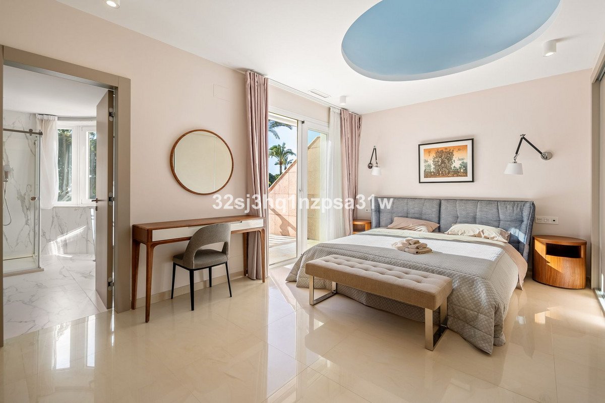6 Bed Begane Grond Appartement in Marbella in Marbella, Appartement