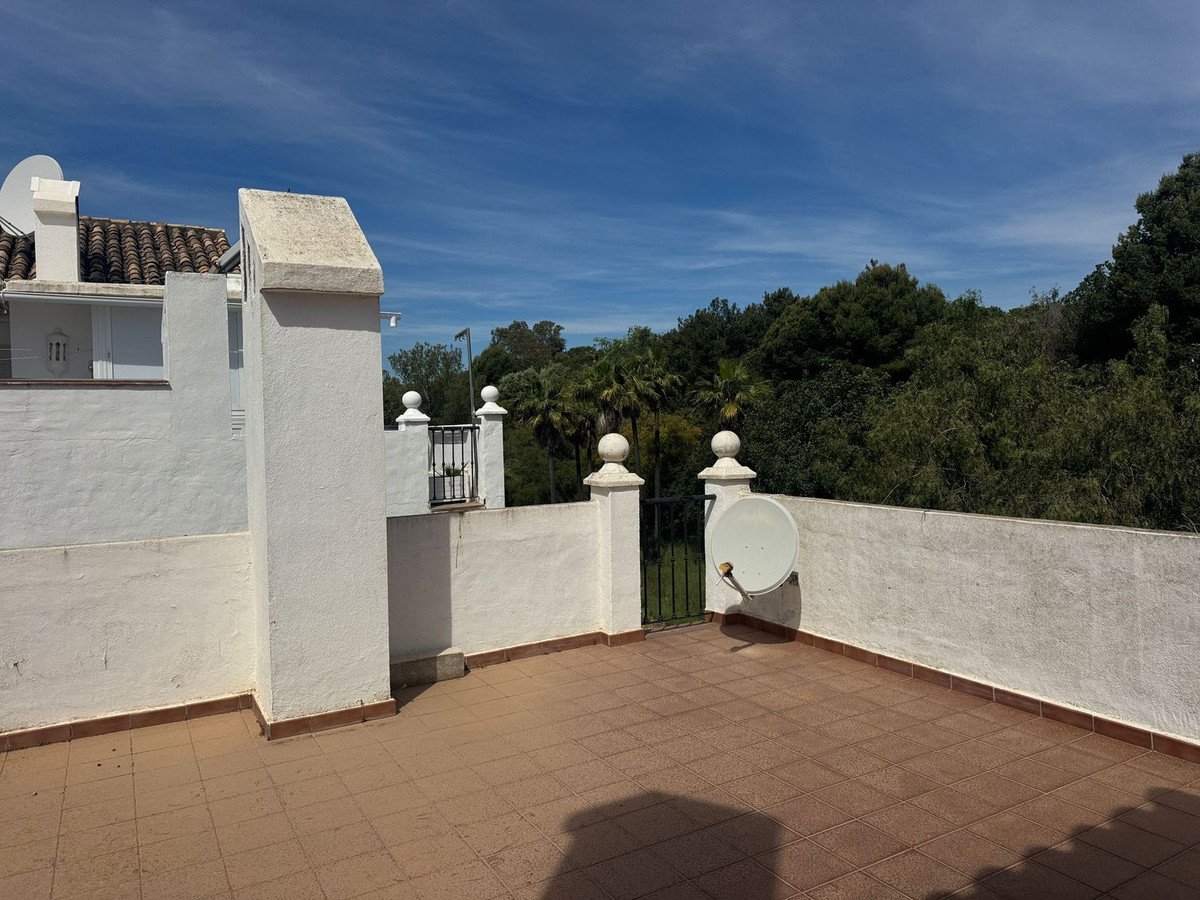 2 Bed بنتهاوس in Marbella في Marbella, بنتهاوس
