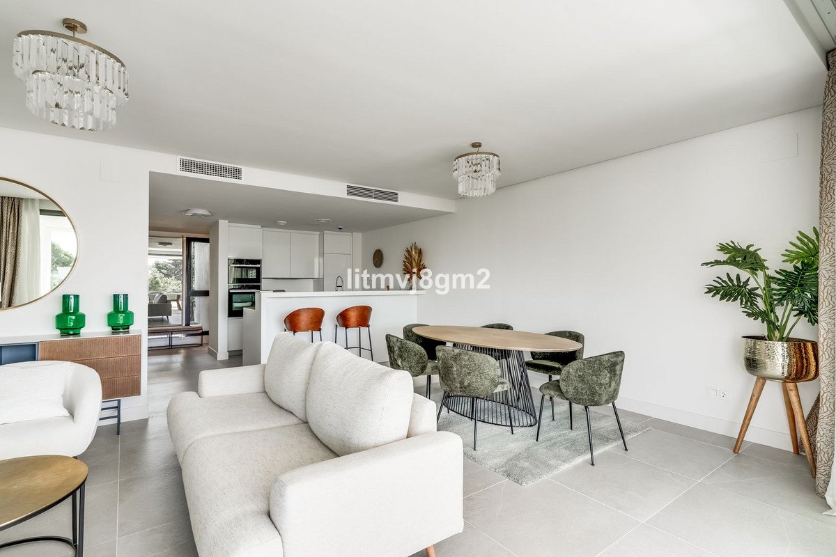 30 photo