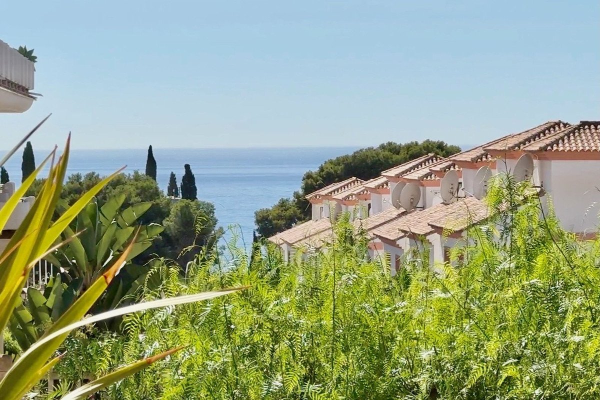 3 Bed Ground Floor Apartment in Cabopino in Cabopino, Apartment