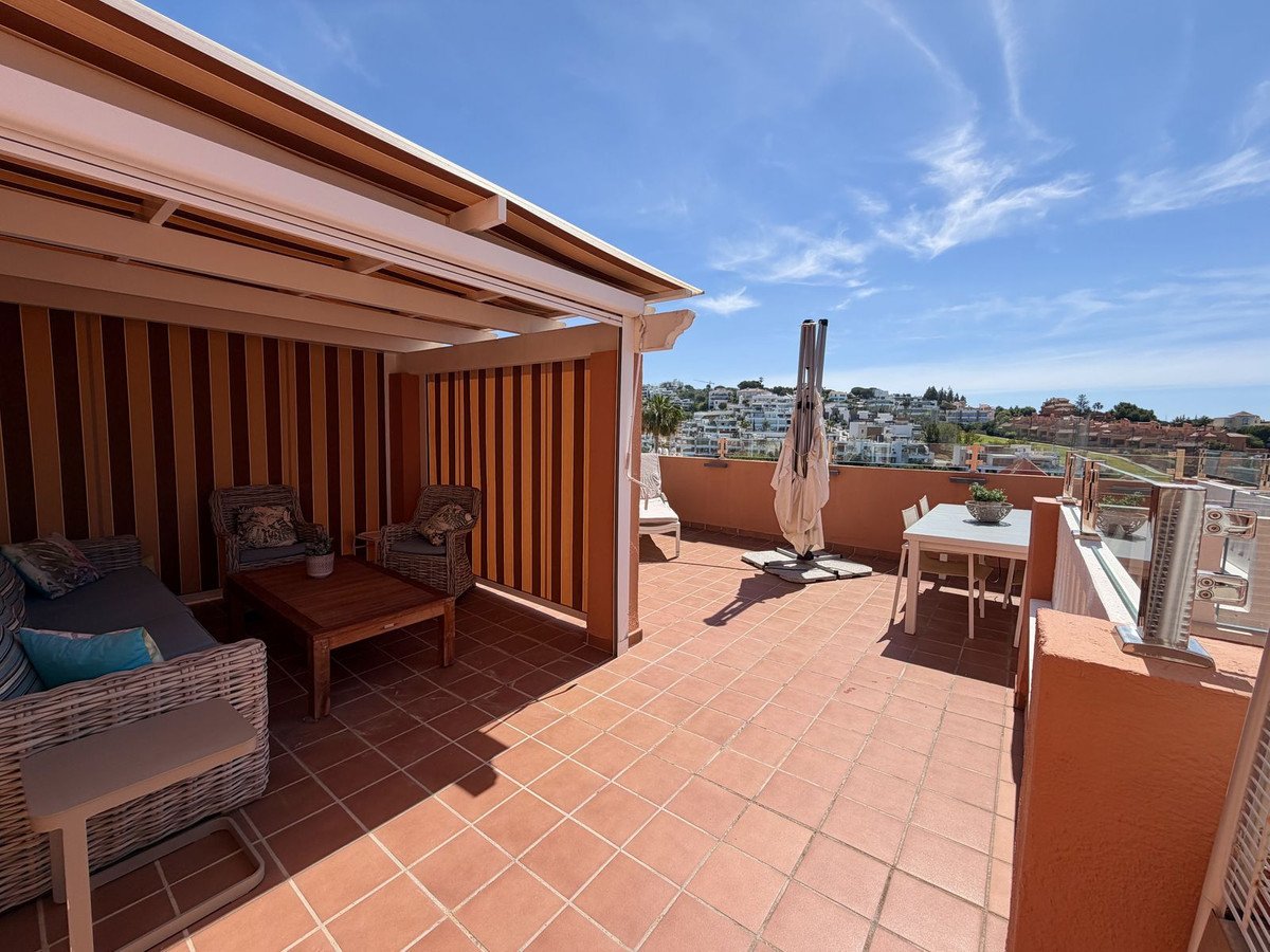 2 Bed بنتهاوس in Cabopino في Cabopino, شقة فاخرة