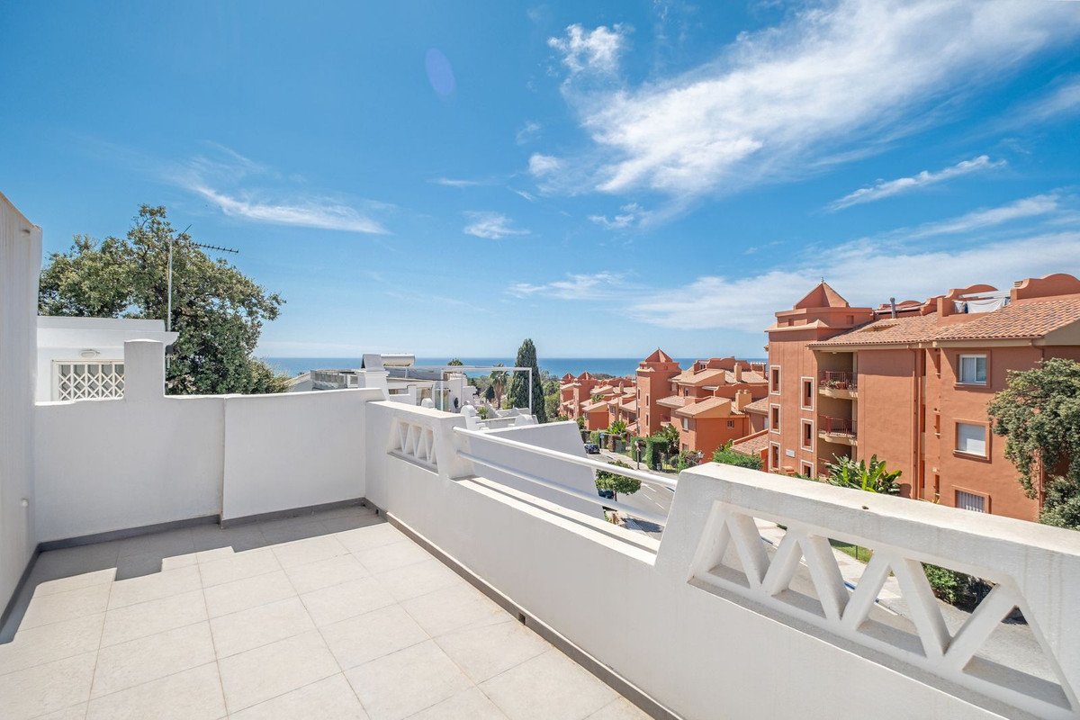 4 Bed Radhus in Cabopino i Cabopino, 