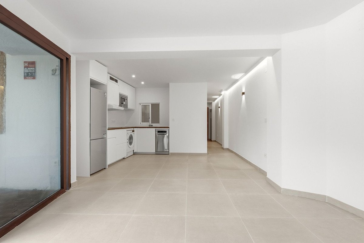 1 Bed Middle Floor Apartment in Marbella in Marbella, Apartment