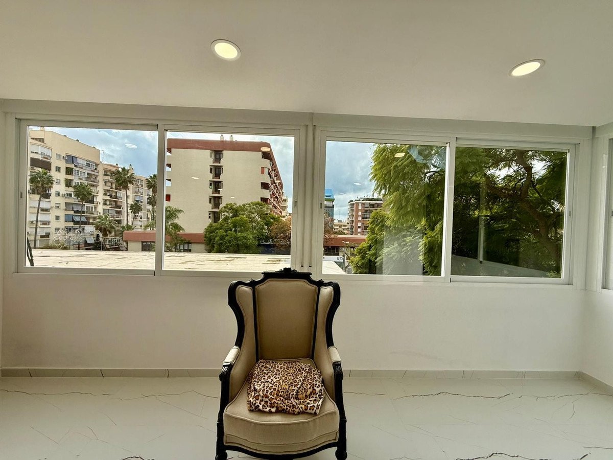 2 Bed شقة في الطابق الأوسط in Marbella في Marbella, شقة