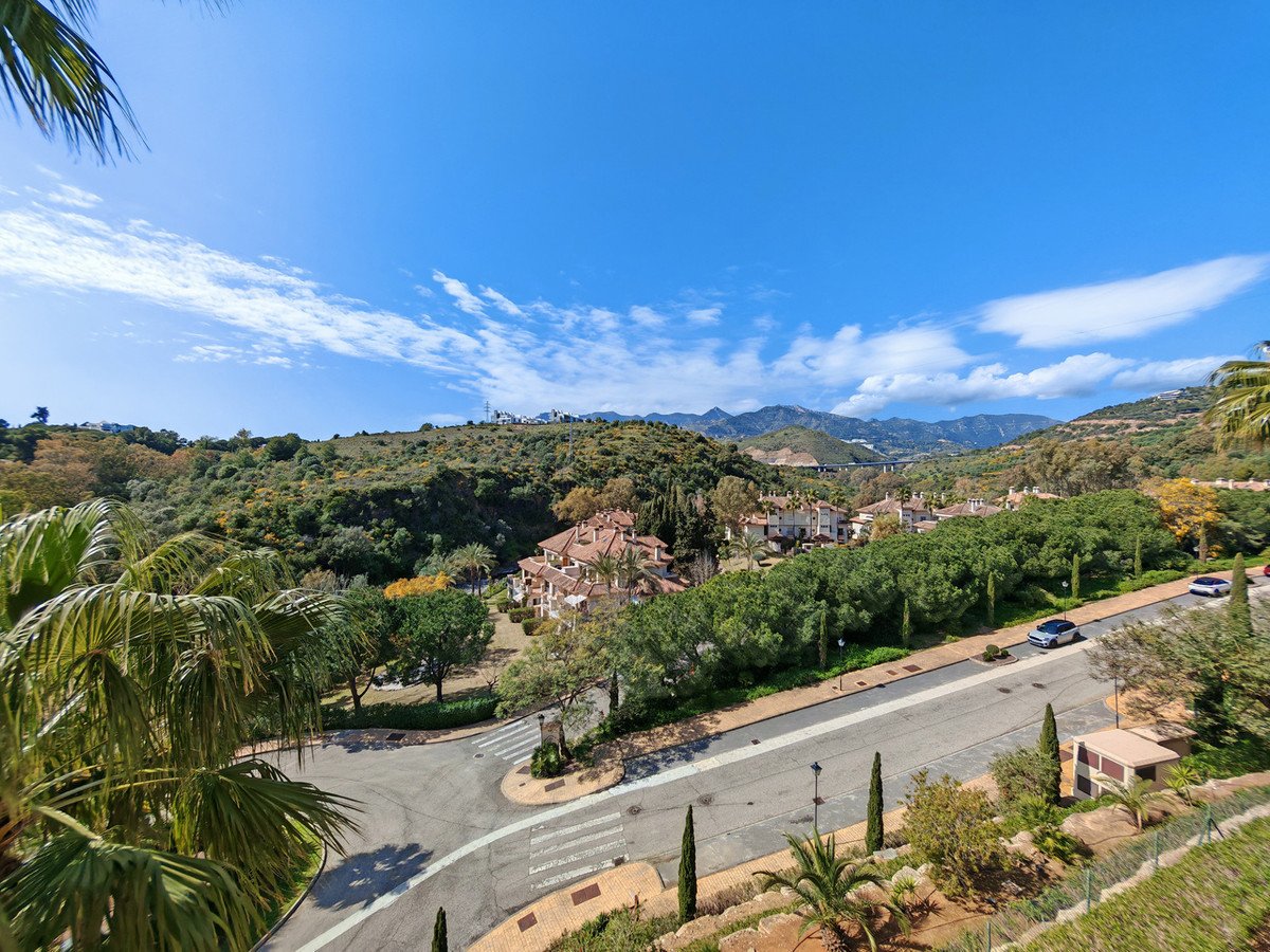 2 Bed شقة في الطابق الأوسط in Marbella في Marbella, شقة