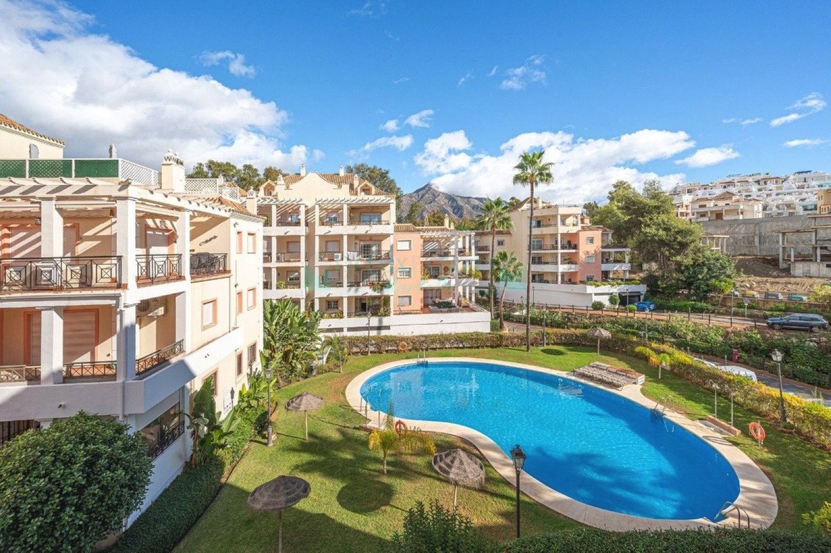 2 Bed شقة في الطابق الأوسط in Marbella في Marbella, شقة