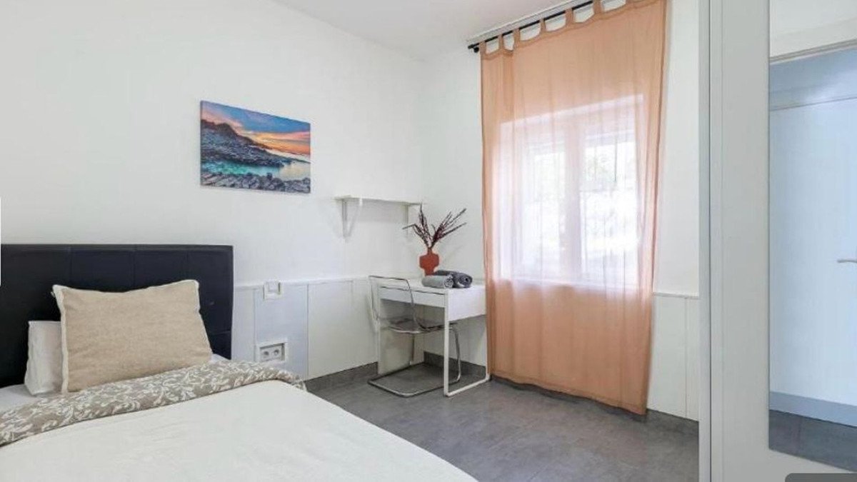 3 Bed شقة في الطابق الأرضي in Marbella في Marbella, شقة