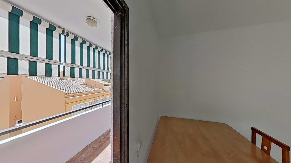 3 Bed Middle Floor Apartment in Marbella