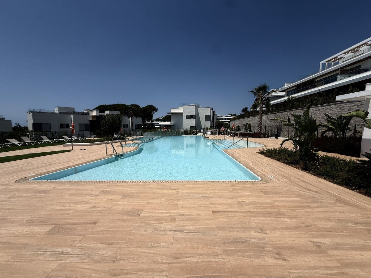 4 Bed Erdgeschosswohnung in Marbella in Marbella, Apartment