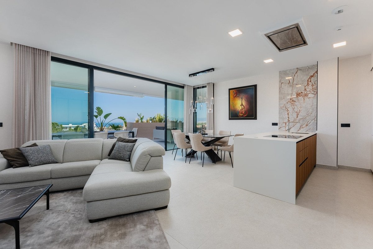 4 Bed Tussenverdieping Appartement in Marbella in Marbella, Appartement