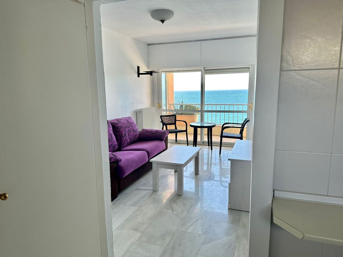 الطابق العلوي Studio in Marbella في Marbella, شقة استوديو علوية