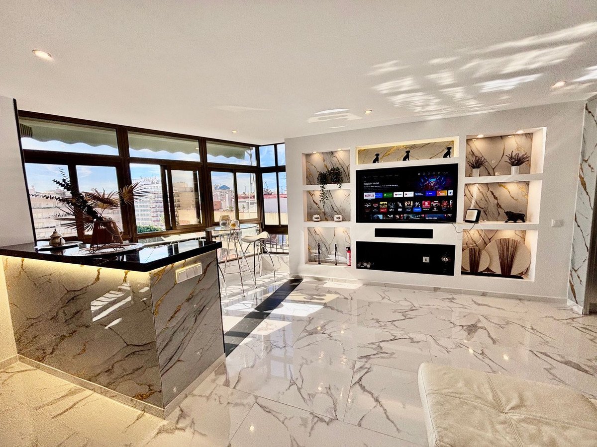 2 Bed بنتهاوس in Marbella في Marbella, بنتهاوس