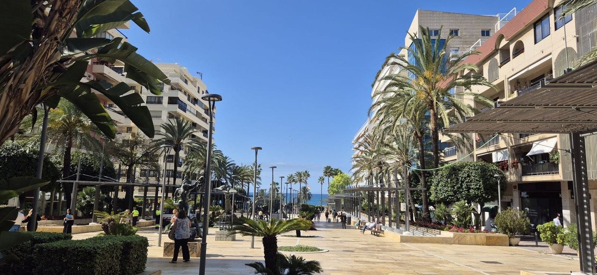 5 Bed بنتهاوس in Marbella في Marbella, 