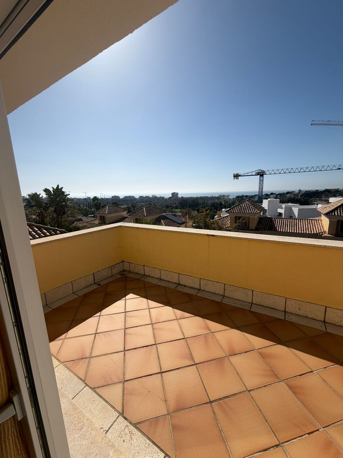 4 Bed بيت مدينة in Marbella في Marbella, بيت مدينة