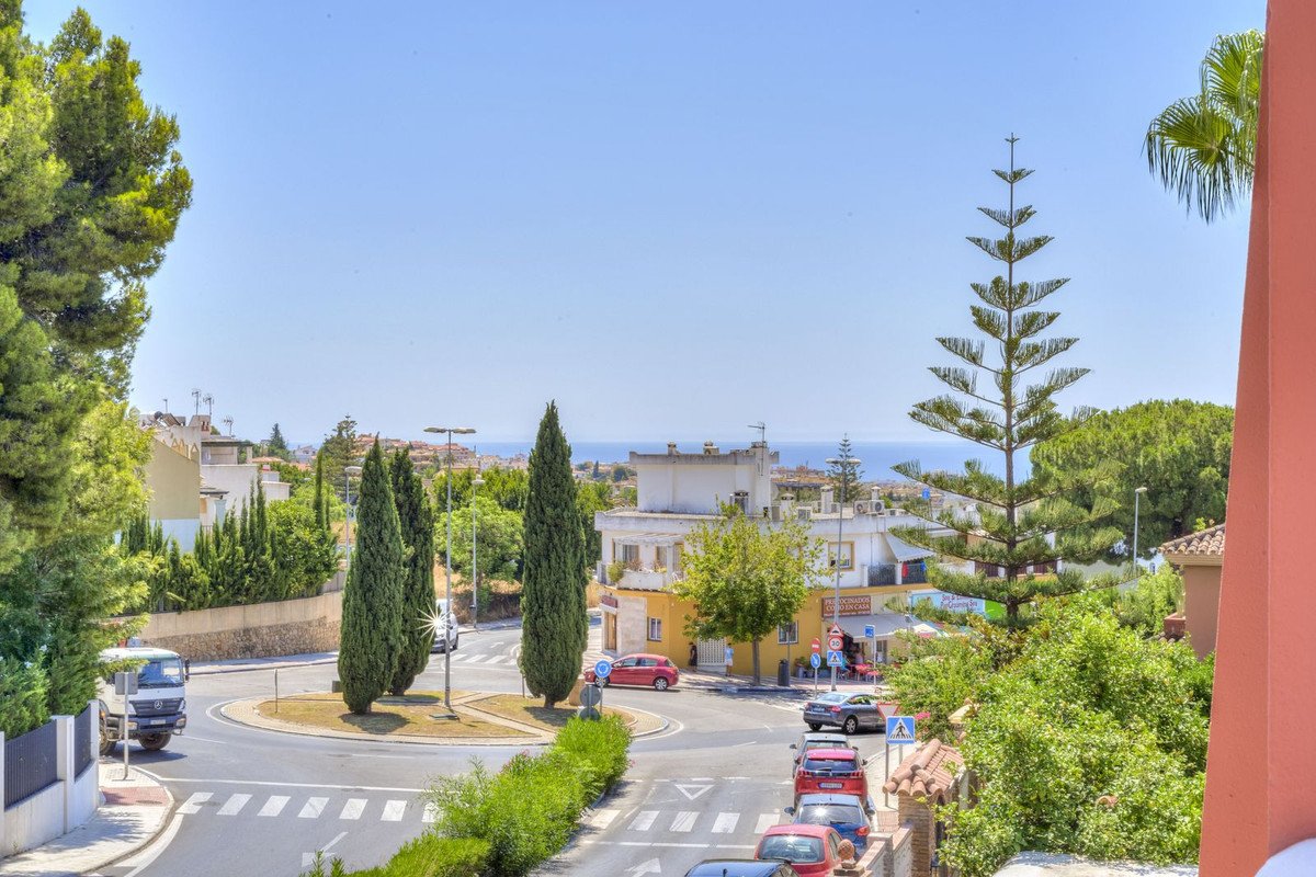 5 Bed فيلا مستقلة in Marbella في Marbella, 