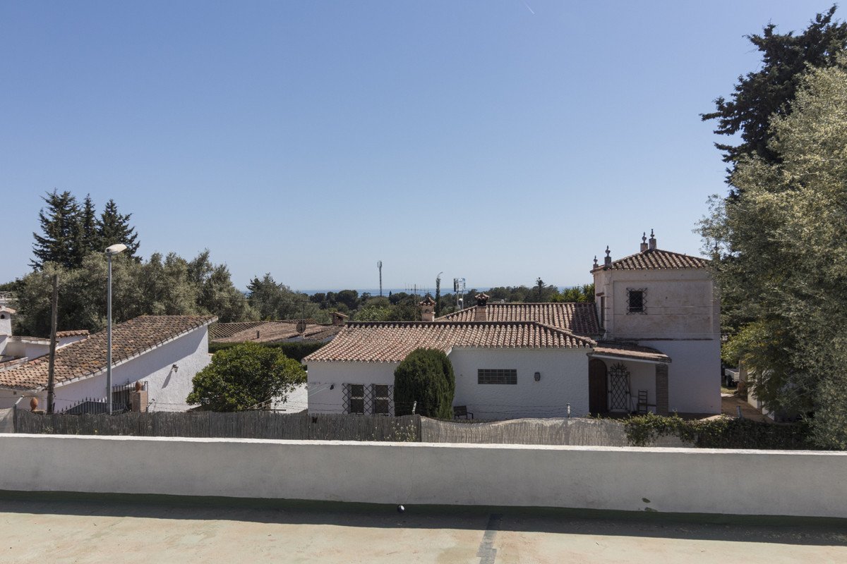 9 Bed فيلا مستقلة in Marbella في Marbella, فيلا منفصلة
