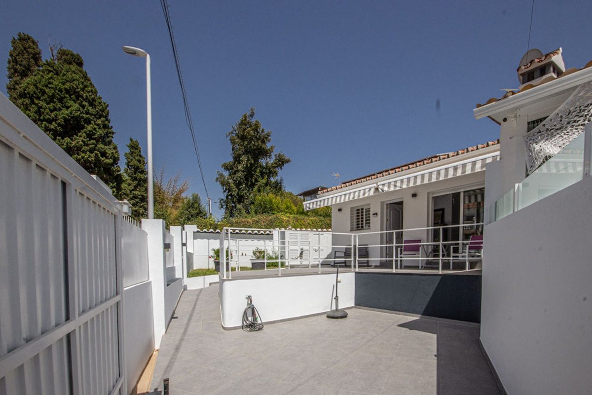 2 Bed Bungalow in Costabella