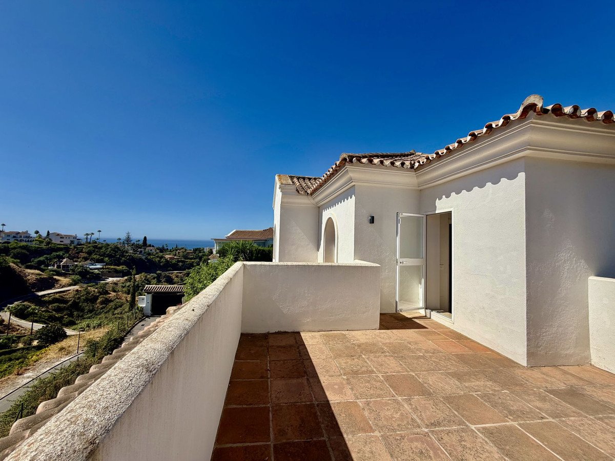 4 Bed Detached Villa in El Rosario in El Rosario, Detached Villa