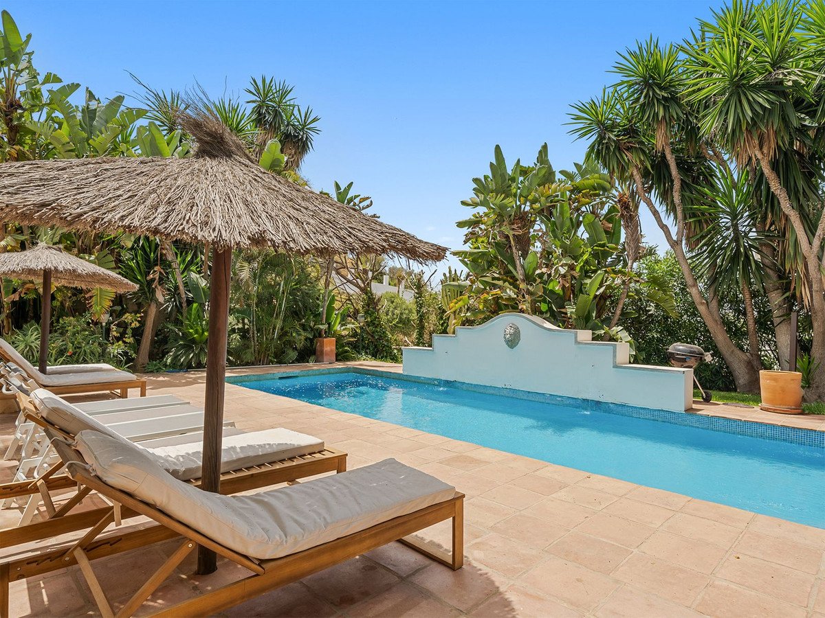 8 Bed Detached Villa in El Rosario in El Rosario, Detached Villa