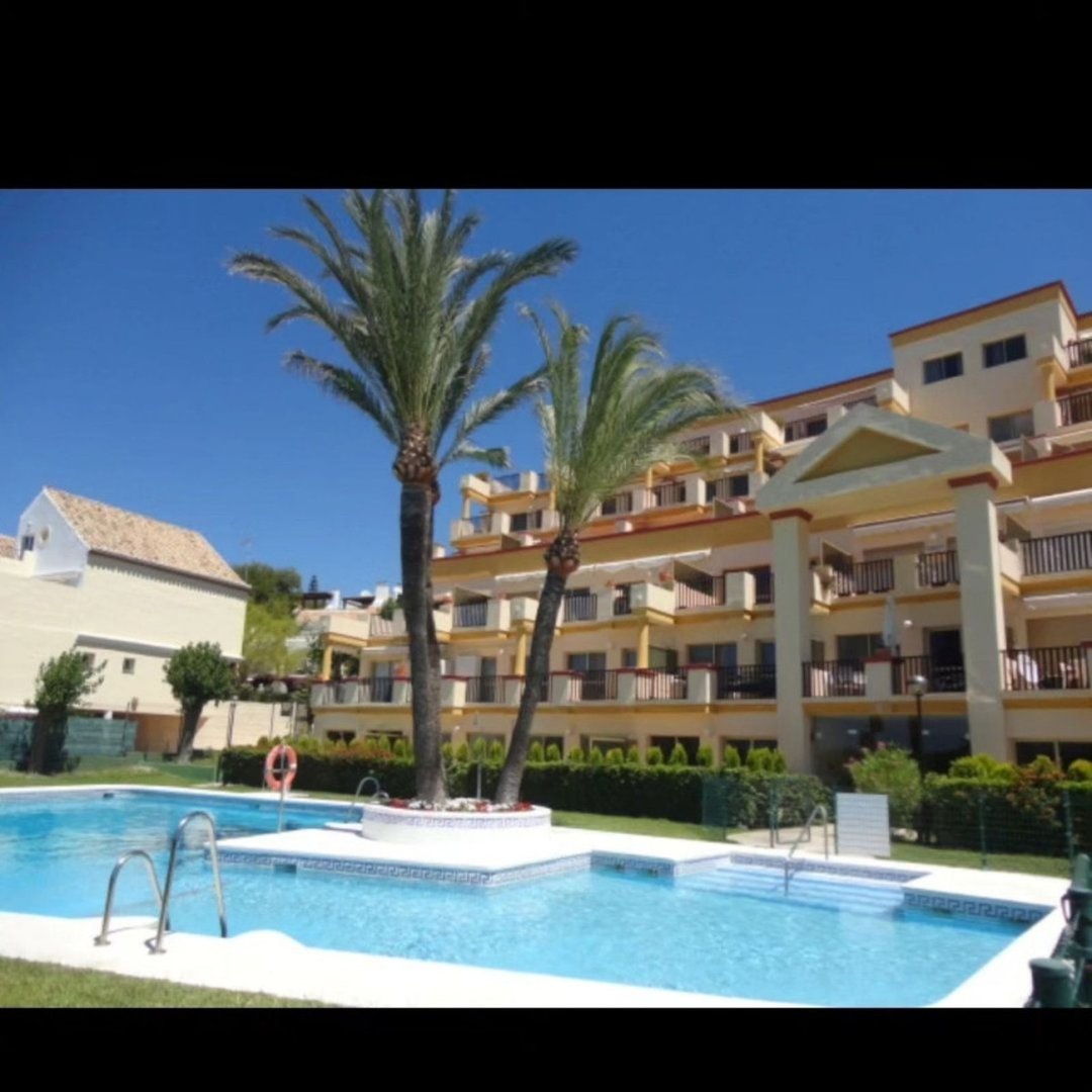 1 Bed Ground Floor Apartment in Elviria in Elviria, Apartment