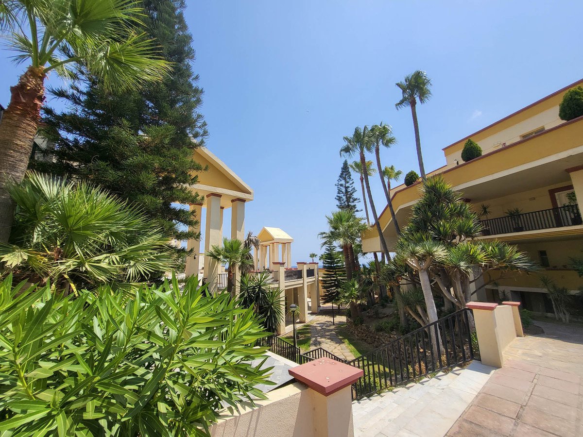 1 Bed Middle Floor Studio in Elviria in Elviria, Studio