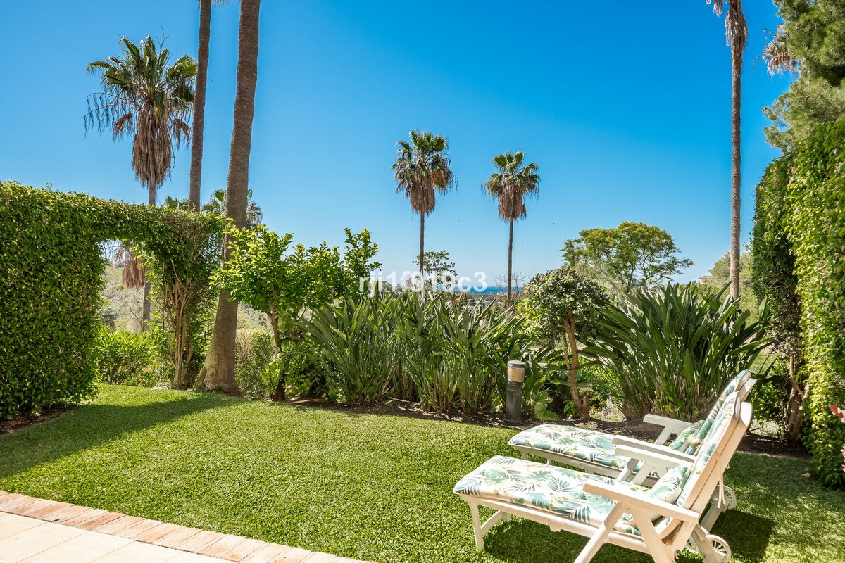 2 Bed شقة في الطابق الأرضي in Elviria في Elviria, شقة