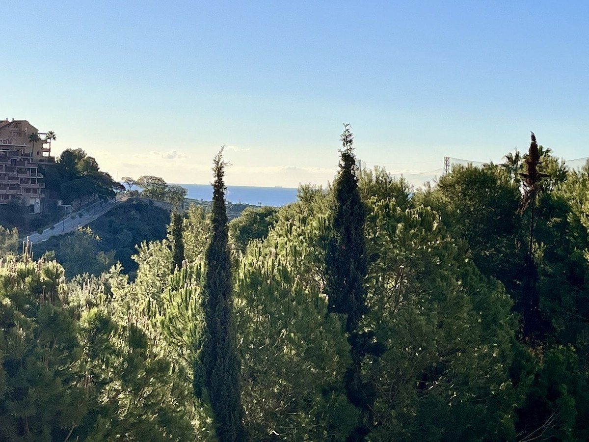 2 Bed شقة في الطابق الأرضي in Marbella في Elviria, شقة