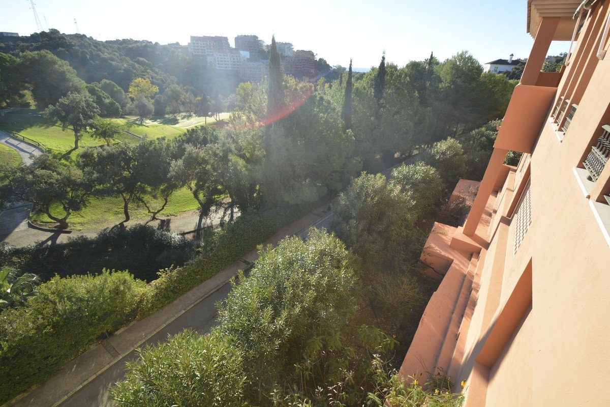 2 Bed شقة في الطابق الأرضي in Marbella في Elviria, شقة