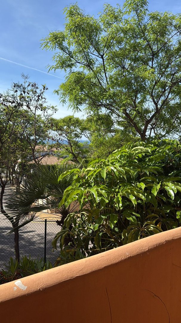 3 Bed Ground Floor Apartment in Elviria in Elviria, Apartment