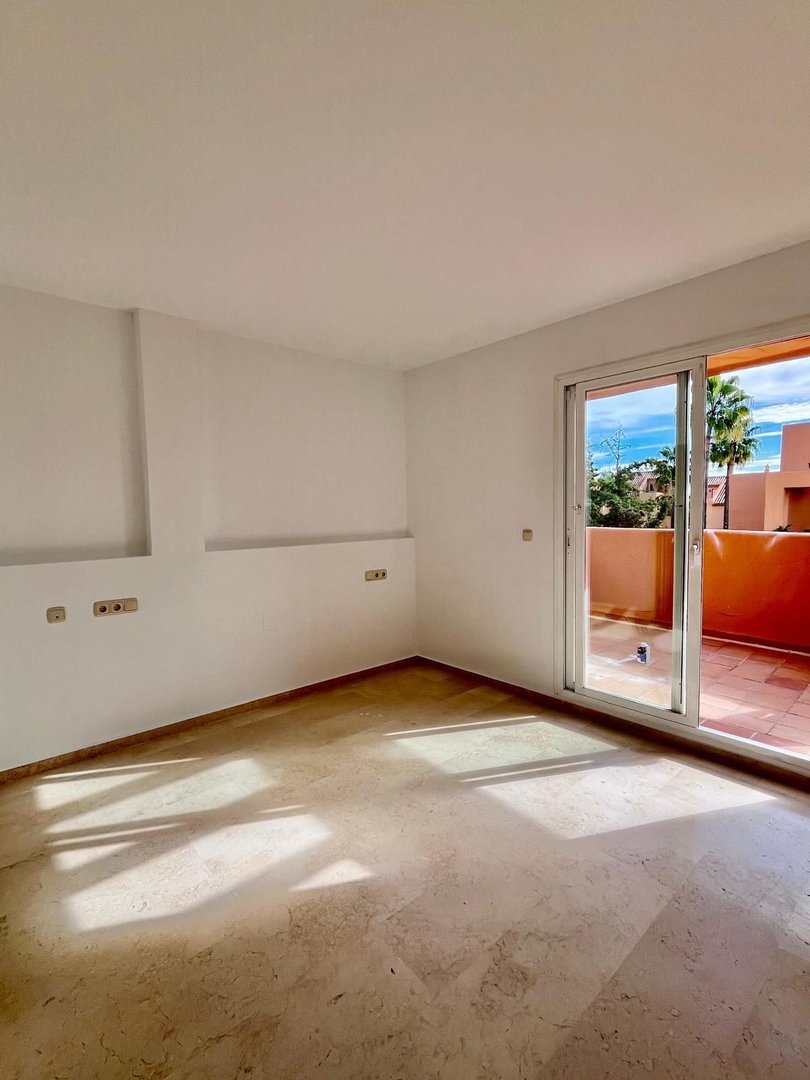 2 Bed بنتهاوس Duplex in Elviria في Elviria, بنتهاوس دوبلكس