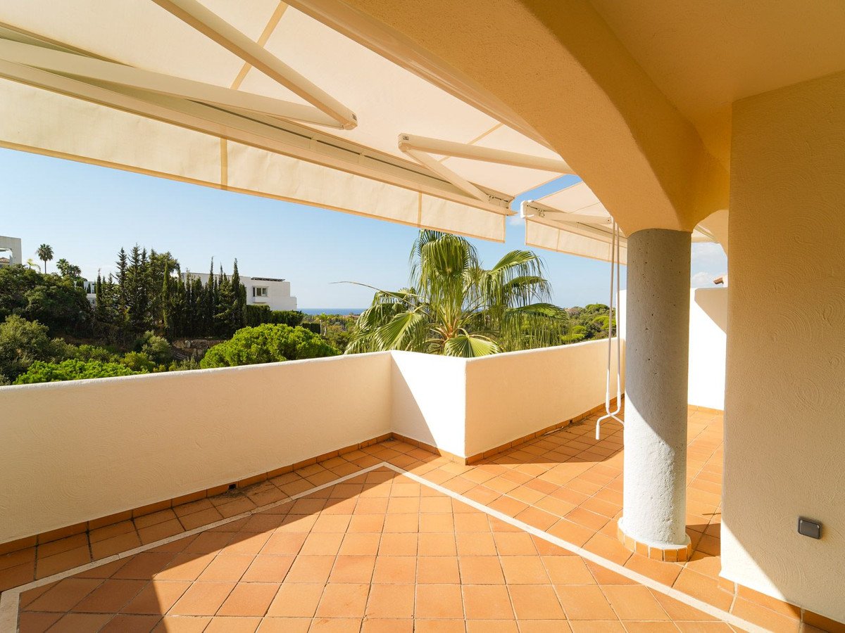 2 Bed Пентхаус in Elviria